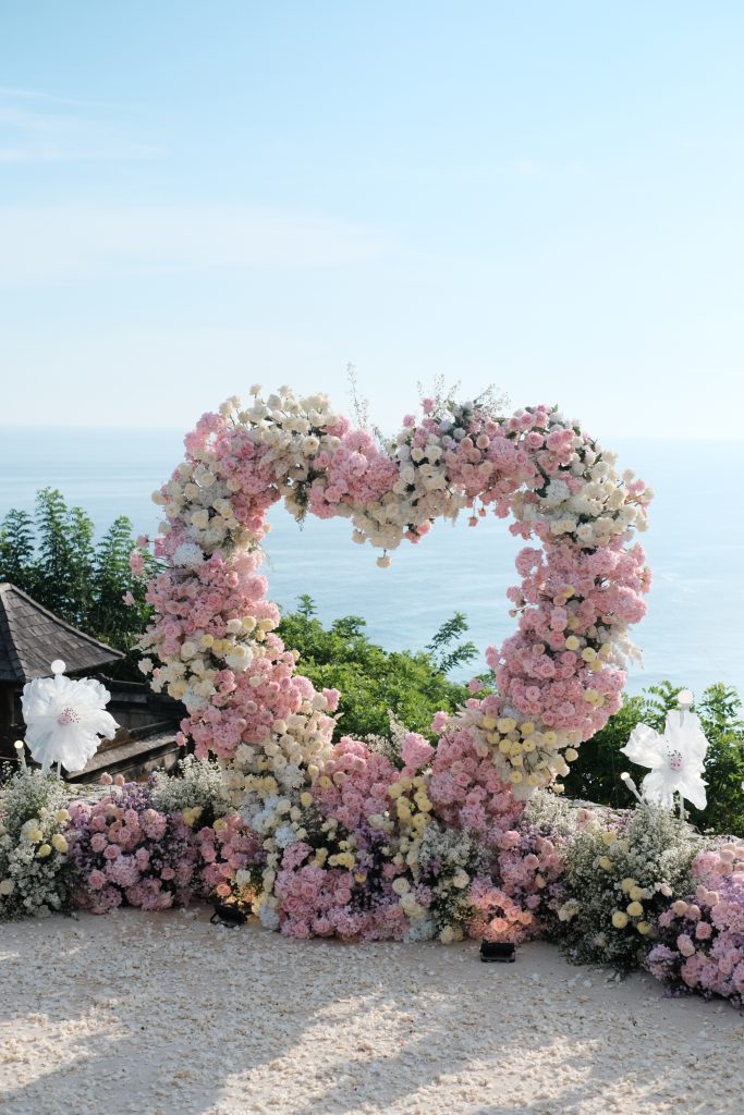 FIX luxury proposal setup overlooking Indian Ocean