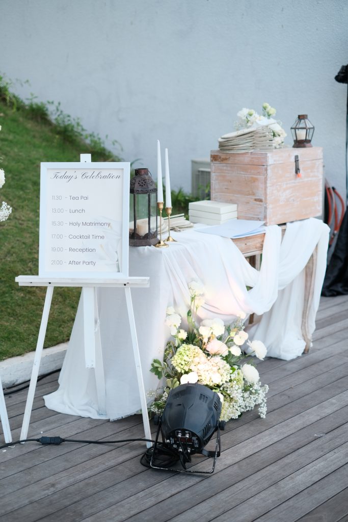 guests arriving at cliffside wedding