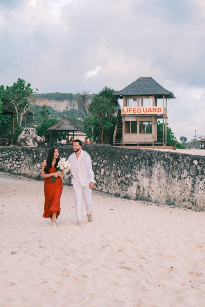 Intimate Space on an Open Shoreline